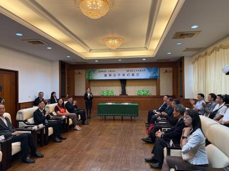 副執行長陳怡帆出席「HIWIN NFU智慧製造研發暨人才培育中心」揭牌儀式8