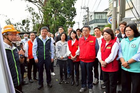 副執行長李碧菁陪同行政院長卓榮泰視察嘉義市電力復原情形