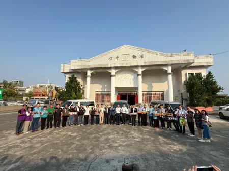 副執行長李碧菁出席「嘉義縣企業捐贈民雄國中、新港國中及大吉國中運動團隊交通車聯合捐贈儀式」