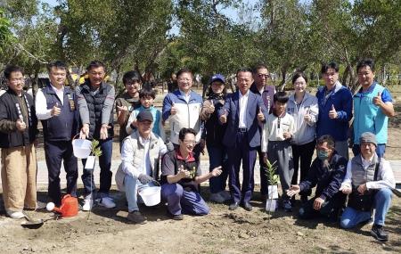 副執行長陳怡帆出席植樹節活動1