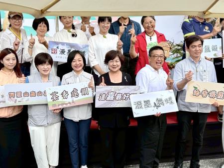 副執行長李碧菁出席「這嘉最好玩・商圈FUN遊市集」活動