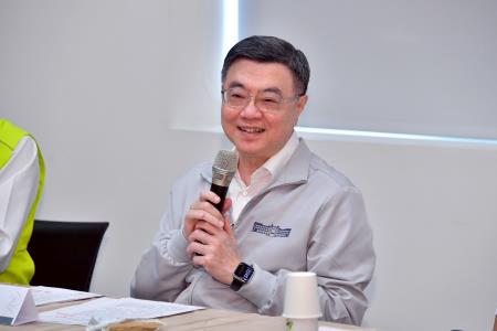 副執行長陳怡帆陪同行政院長卓榮泰前往雲林縣視察「斗南鎮農會精米工場公糧儲備情形」