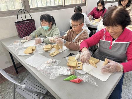 副執行長李碧菁出席「愛在春珠」聖誕節活動