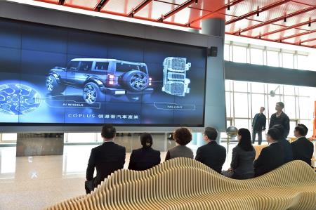 執行長劉米山陪同院長卓榮泰赴臺南市參訪錸恩帕斯科技公司與巨鎧精密工業公司3