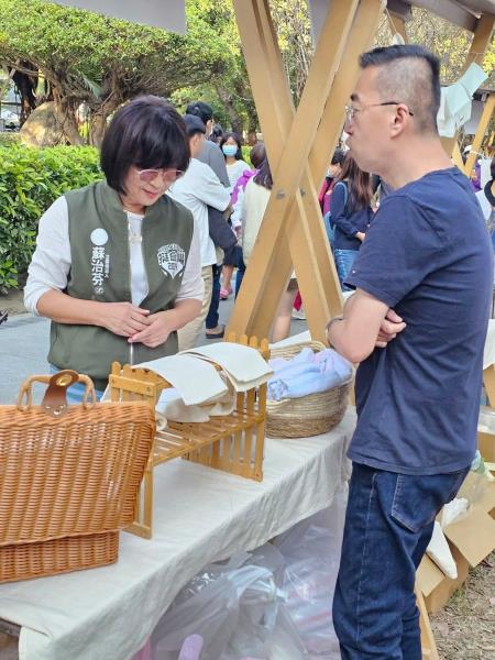 「2023雲林巾彩耕地藝術節」精彩閉幕，吸睛大型毛巾動物玩偶落腳虎尾鎮立幼兒園.jpg