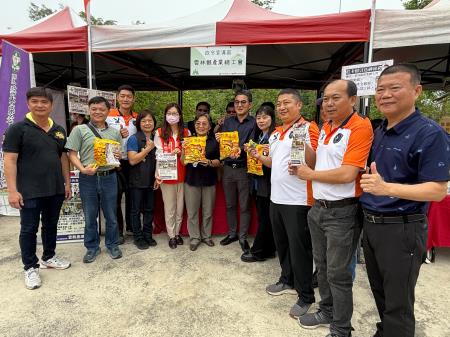 副執行長陳怡帆出席2025勞工親子登山活動