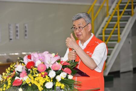 執行長陪同院長前往雲林縣實地視察「濁水溪河川揚塵防制改善成果」及第六屆政府服務獎「雲林縣環保局-轉廢為能，垃圾全循環專案」成果