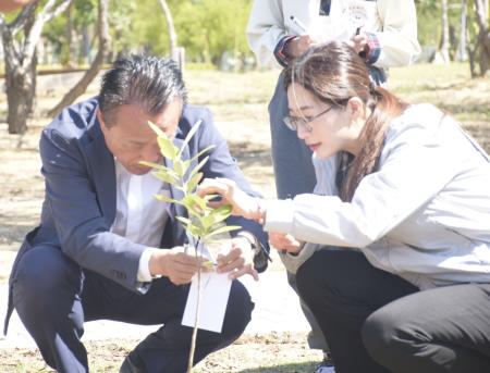 副執行長陳怡帆出席植樹節活動3