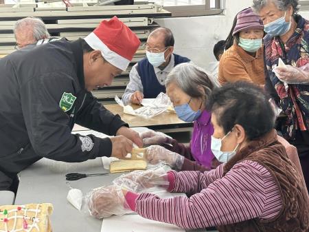 副執行長李碧菁出席「愛在春珠」聖誕節活動