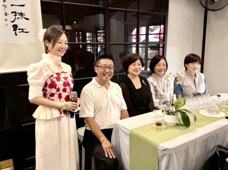 副執行長李碧菁出席「這嘉最好玩・商圈FUN遊市集」活動