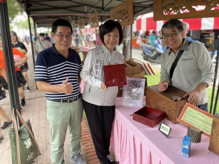 副執行長李碧菁出席「歲末敬老送愛心及節能減碳宣導暨社區媽媽園遊會」活動