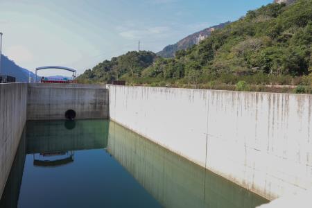 執行長劉米山陪同院長卓榮泰出席「曾文南化聯通管工程計畫」通水典禮6