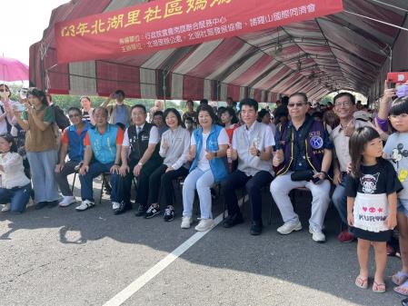 副執行長李碧菁出席「歲末敬老送愛心及節能減碳宣導暨社區媽媽園遊會」活動