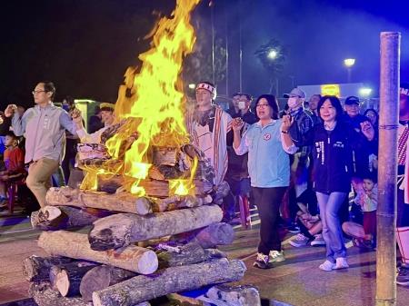 副執行長李碧菁出席嘉義市都市原住民族「少卡巴斯Sau qa bas」聯合豐年祭活動