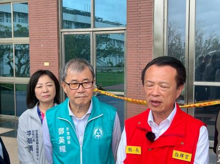 副執行長李碧菁與教育部長鄭英耀視察嘉義縣三江國小與義竹國中2所學校災損情形