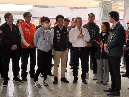 執行長劉米山前往臺南市楠西國中瞭解校舍受損情形