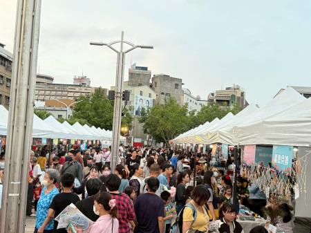 副執行長李碧菁出席「2025嘉城新浪音樂節暨移民節活動」