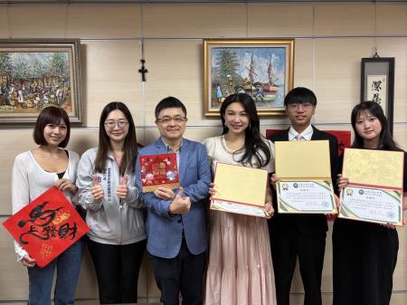 副執行長陳怡帆出席外交部雲嘉南辦事處舉辦「金馬奔騰喜迎春春聯揮毫」3